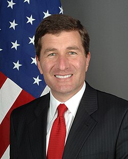 Charles Rivkin, U.S. Ambassador to France, in official portrait