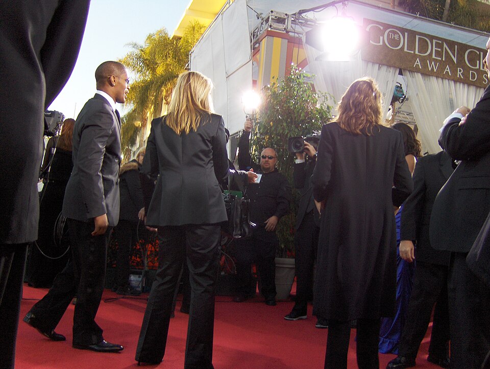 Golden Globes Set AI Rules: Submissions Allowed, Performances Banned